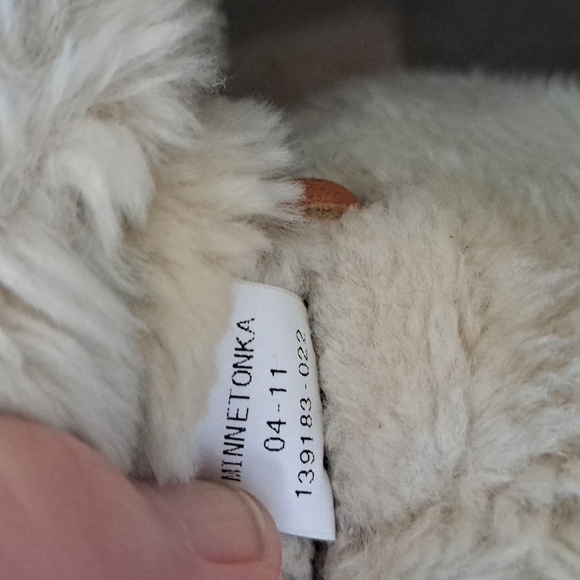 MINNETONKA short fringe leather moccasins booties shearling ankle boots WMS 8 - Picture 15 of 16